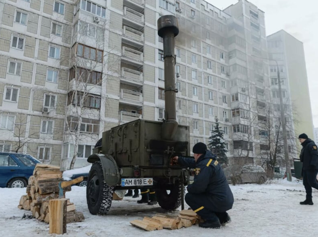 Попри комунальний колапс, Бахматов закликає не виїжджати