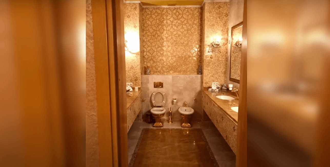 Фото з «квартири Міндіча» із золотим унітазом, яке оприлюднив народний депутат Ярослав Жерезляк