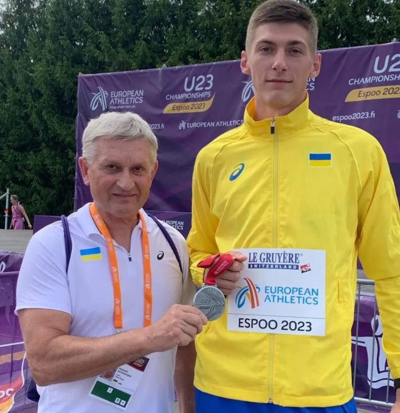 Олег Дорощук та його тренер Геннадій Здітовецький, який є вихідцем зі знаменитої легкоатлетичної школи в Бердичеві