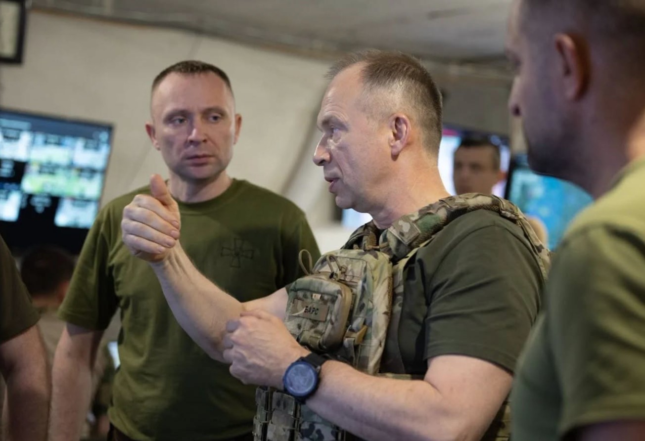 Уже колишній головнокомандувач Олександр Сирський та його наступник Михайло Драпатий