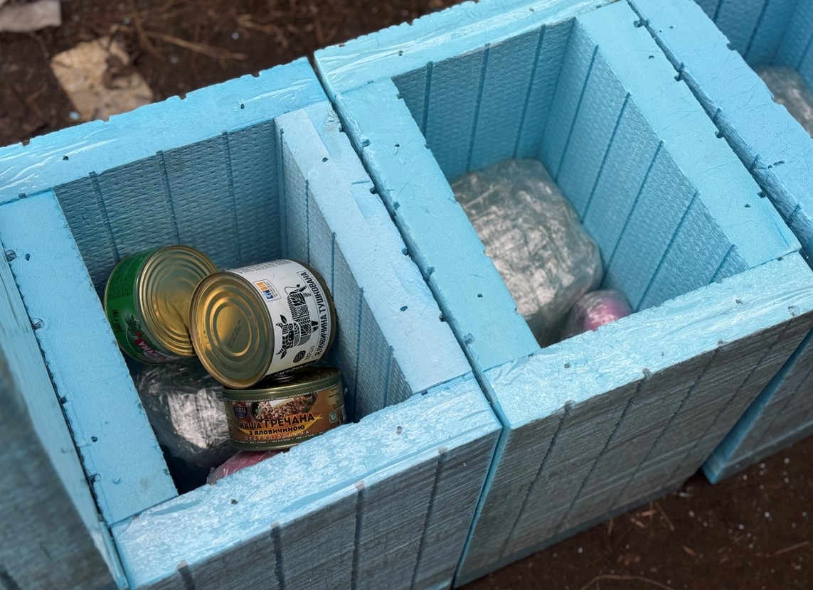 Посилка має важити не більше біля 10 кг