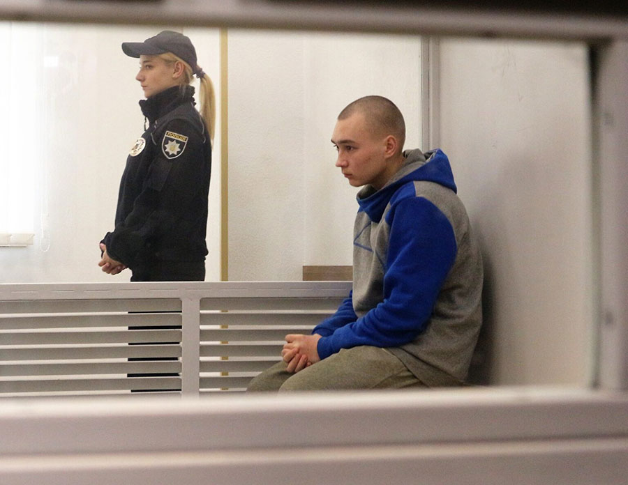 Російського солдата Вадима Шишимаріна засуджено до 15 років тюрми за вбивство цивільного українця