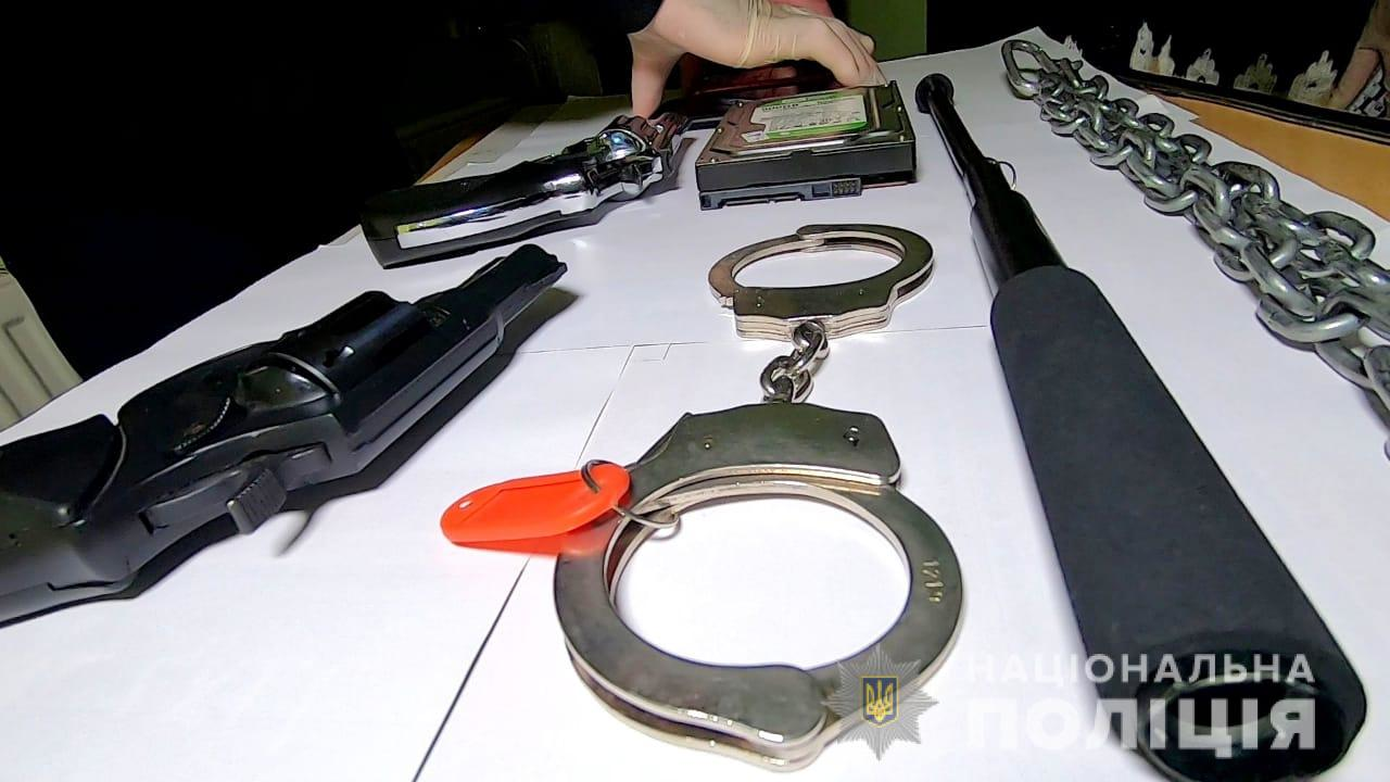 На Одещині поліція викрила банду, яка примусово «лікувала» людей