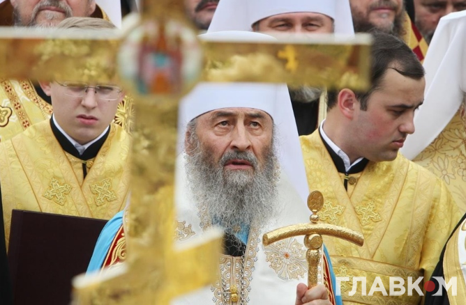 Украинцы не всегда вникают, что церковь, которая сама себя называет Украинской, руководится из Москвы