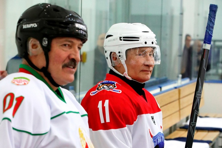 Лукашенко и Путин во время хоккейного поединка/Фото из открытых источников