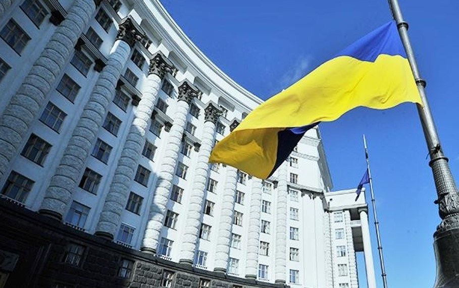 Современная эволюция украинского госуправления дошла до того, что Офис президента под руководством Ермака не дублирует функции Кабмина, а непосредственно руководит правительствомФото: unian.net