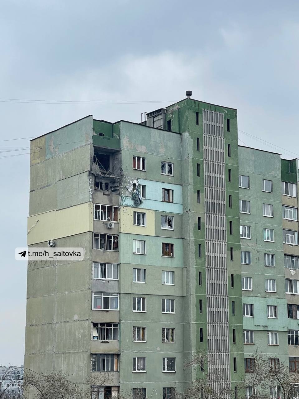 Окупанти знищують найбільший житловий масив України
