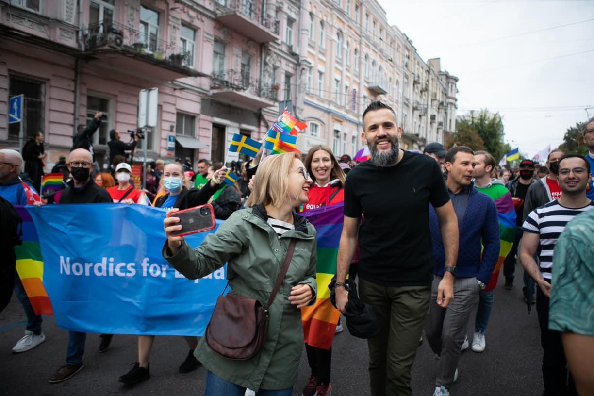 Інна Совсун пройшлася мирною ходою центром Києва. Фото: Максим Нефьодов/Facebook
