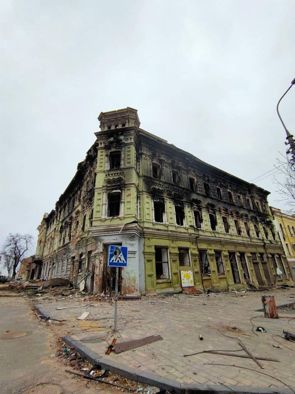 У Маріуполі рашисти знищили найстарішу будівлю в місті