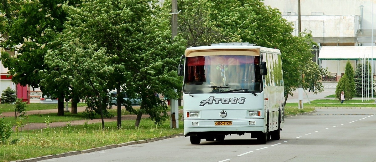 Автобусний перевізник «Атасс-Бориспіль»фото: busphoto)