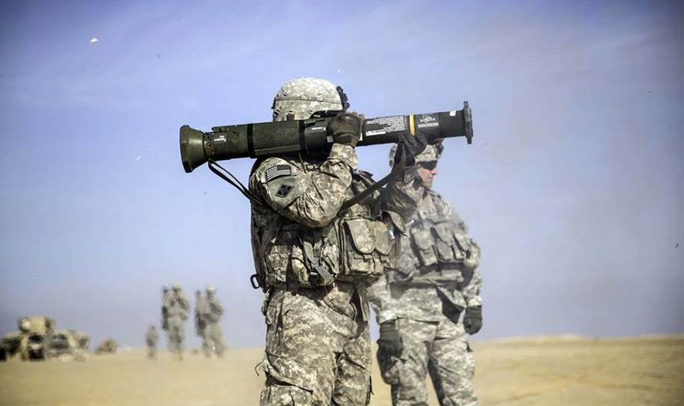Шведський протитанковий гранатомет може використовуватись і як протипіхотна зброя (фото: armyrecognition.com)