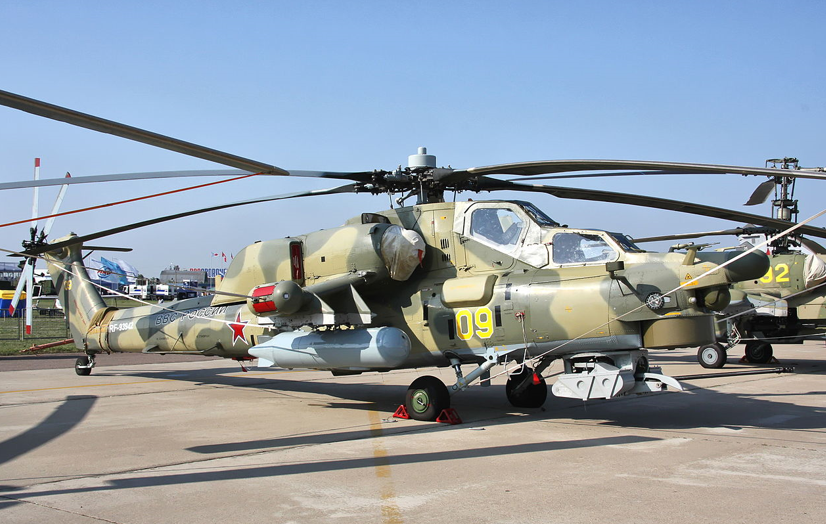Російський вертоліт Мі-28Н здатний не тільки завдавати несподівані удари по противнику, а й вести повітряну розвідку, забезпечувати цілевказівки або коригування з повітря