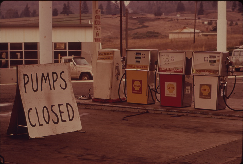 Нафтова криза 1973 року була першою енергетичною кризою й донині вважається найбільшою (Фото: Вікіпедія)