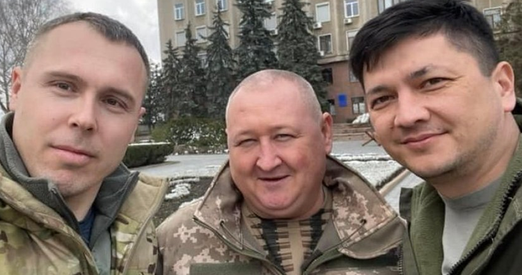 Віталій Кім вважає генерала Марченка (по центру) ефективним антикризовим менеджером (фото: з відкритих джерел)