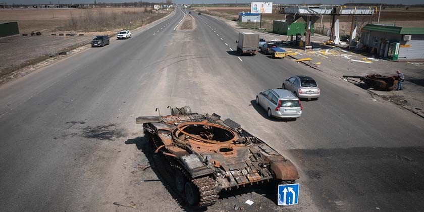 Знищений танк російської армії. Київщина (Фото: АР)