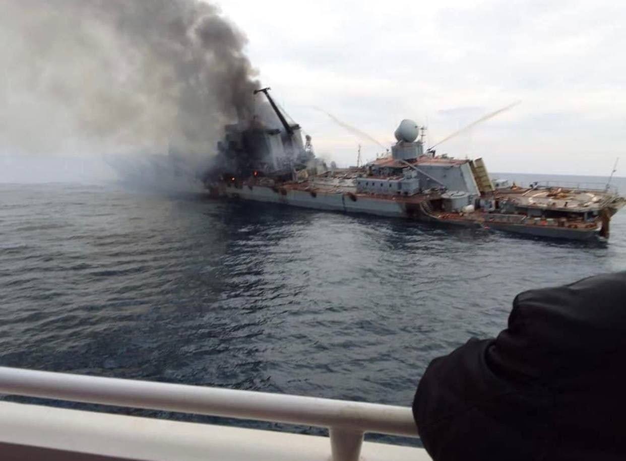 Крейсер «Москва» затонув 14 квітня після влучання ракет