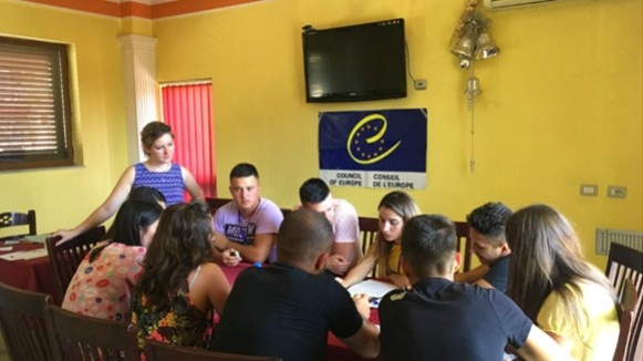 Молодь Албанії розробляє концепт протидії насильству 