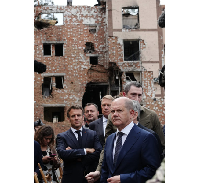 Європейські лідери на власні очі побачили, що зробила РФ в Ірпені (фото з відкритих джерел)
