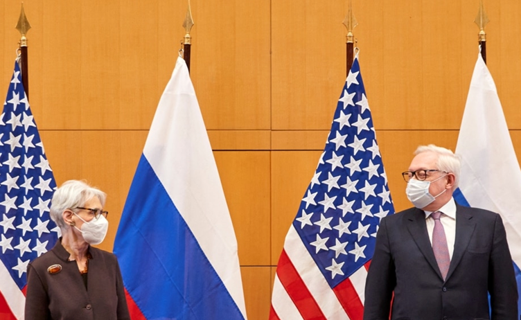 Заступник держсекретаря США Венді Шерман і заступник міністра закордонних справ Росії Сергій Рябков, схоже, не змогли знайти спільну мову (Фото: Reuters)