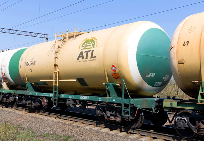 Трейдерам не вистачає вагонів, щоб привести до України вже законтрактоване паливо (фото: agrotranslogistic.com)