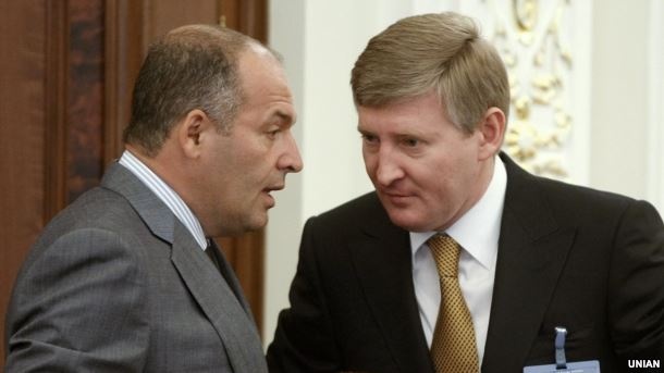 Українські олігархи Віктор Пінчук (ліворуч) і Рінат Ахметов