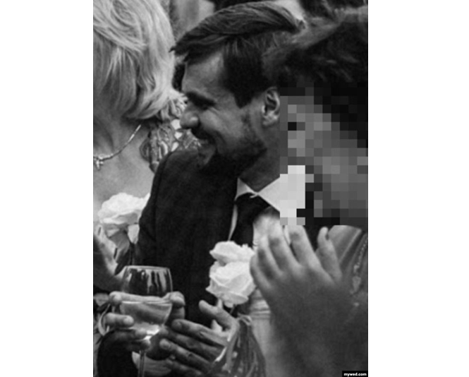 Анатолій Чепіга на весіллі доньки Авер’янова. Усьому світу він більш відомий як «російський турист» Руслан Боширов, який отруїв «Новичком» Сергія та Юлію Скрипалів