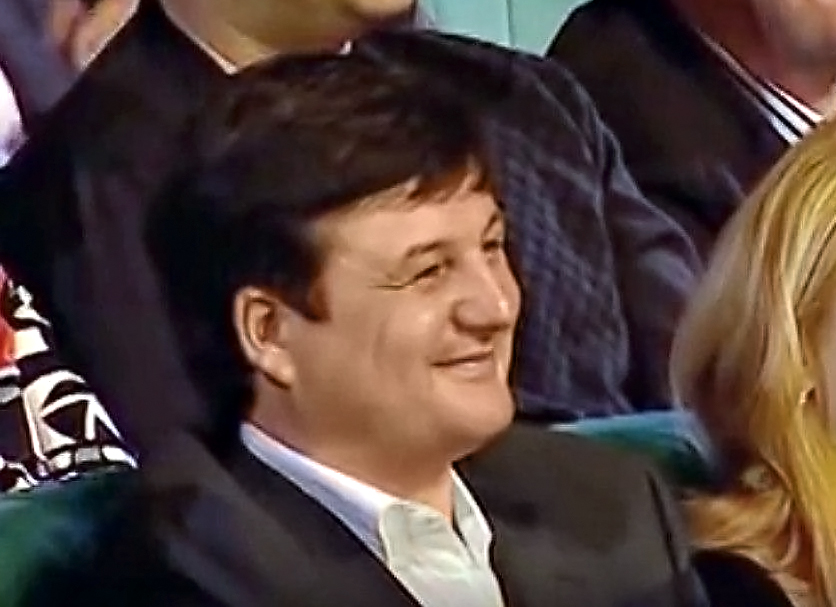 Ілля Павлюк, в часи Януковича значився помічником Ігоря Калєтніка, нардепа який згодом очолив Державну митну службу У штабі Зеленського він опікувався фінансами регіональних команд