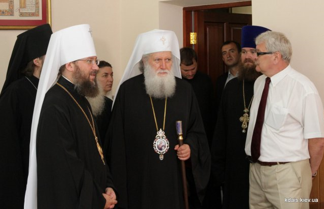 Візит нинішнього патріарха Болгарського Неофіта (по центру) до Києва