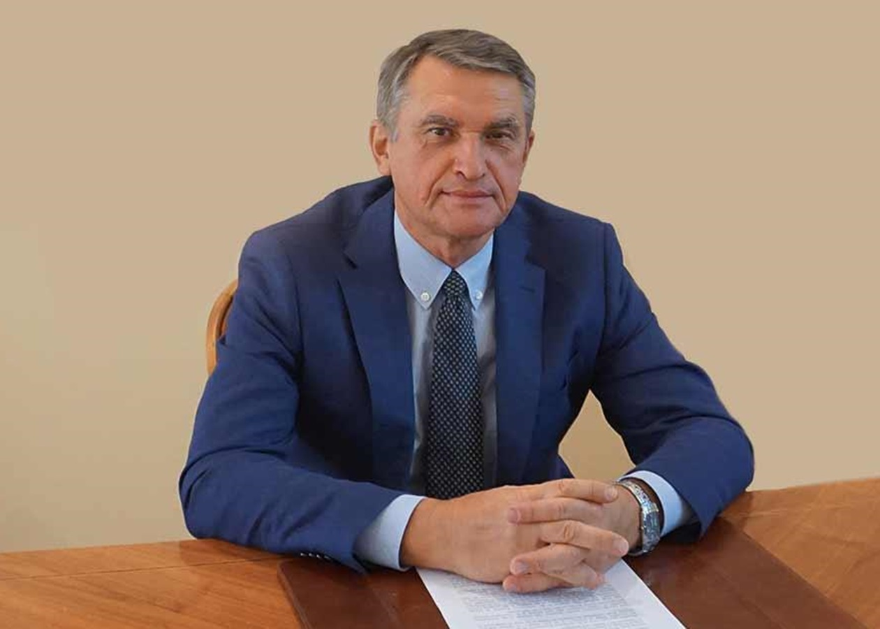 Олег Шамшур (фото: посольство України у Франції)