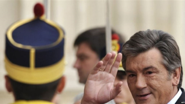 Віктор Ющенко на саміті НАТО в Бухаресті сподівався отримати для України План дій для членства. Джерело radiosvoboda.org
