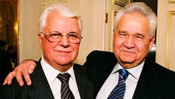 Перший президент України 86-річний Леонід Кравчук та перший прем'єр-міністр України 87-річний Вітольд Фокін
