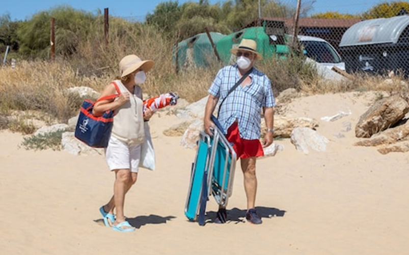 Правило для туристів в Іспанії: вийшов з готелю – одягни маску