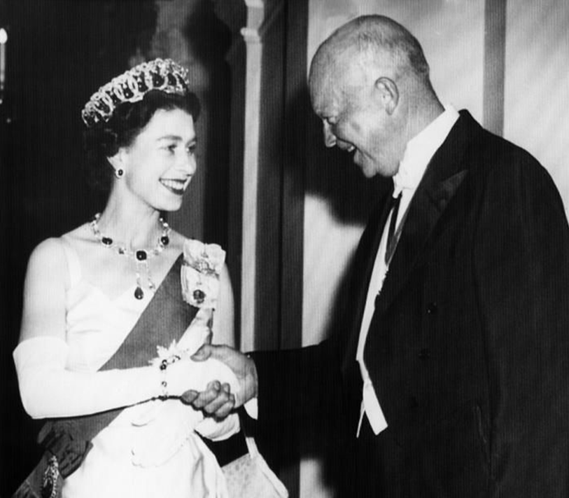 Королева Британії з президентом США Ейзенхауером