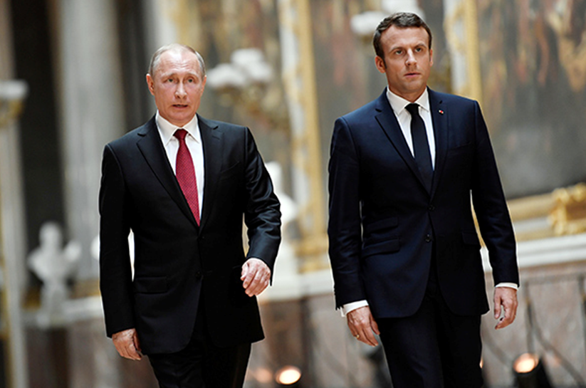 Президенти Росії Володимир Путін та Франції Емануель Макрон (фото: epa)