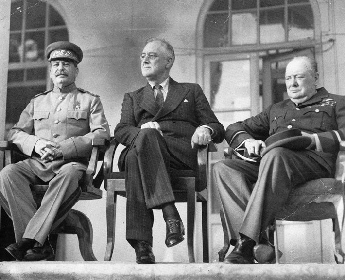 Сталін, Рузвельт, Черчілль під час Тегеранської конференції (Фото: «Вікіпедія»)