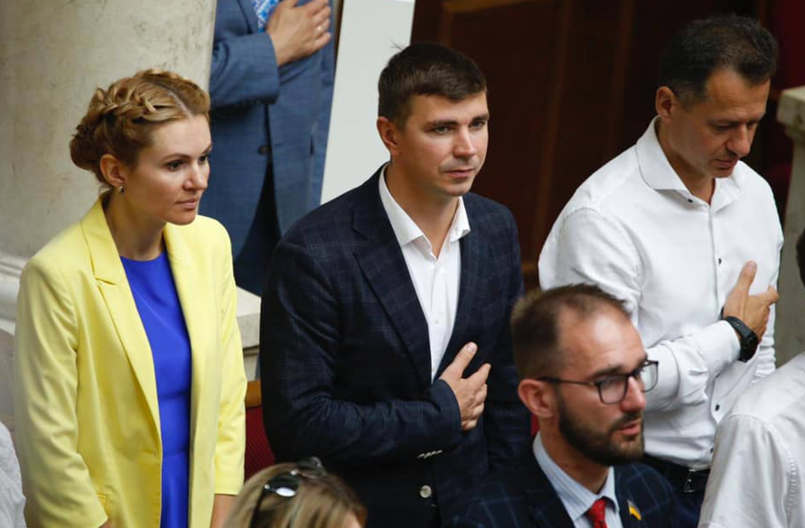 Анна Скороход і Антон Поляков на засіданні Ради 28 червня (Фото з Facebook-сторінки Полякова)