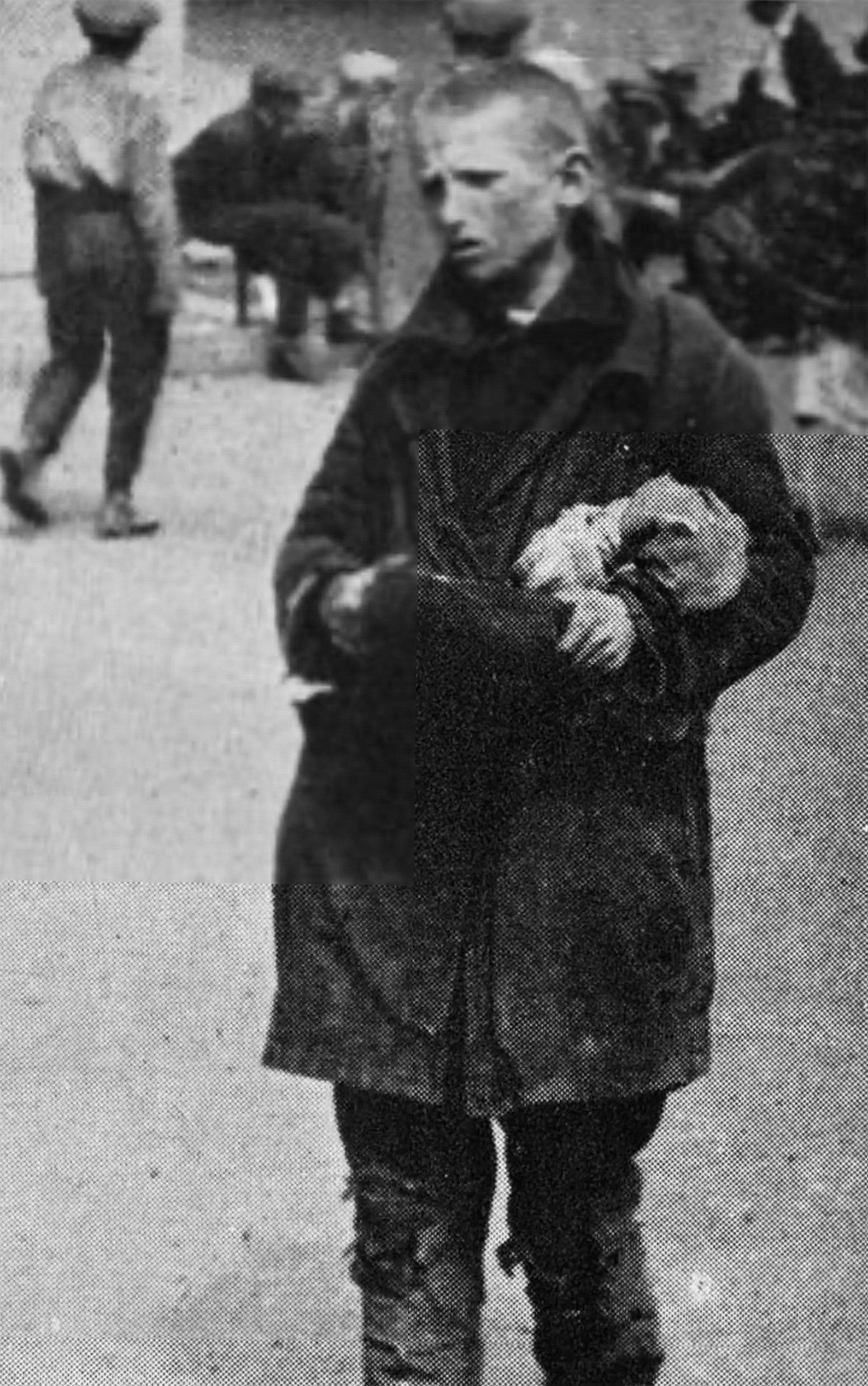 1933 рік, підліток на вулиці просить їсти