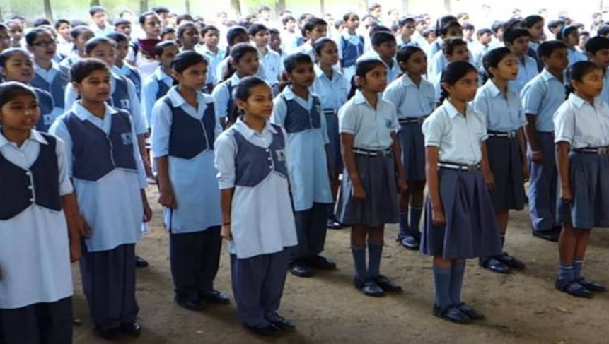 В Індії кожен навчальний день школярів починається з гімну