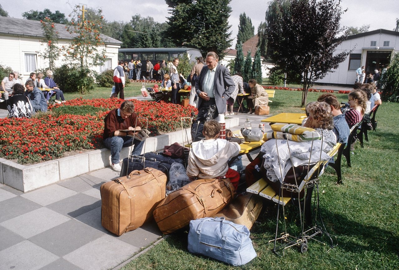 Переселенцы из СССР в лагере для переселенцев во Фридланде, сентябрь 1988 года Ullstein Bild / Vida Press