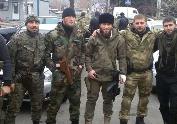 Ніяких чеченців на Донбасі немає, запевняв Кадиров і депутат Держдуми від Чечні. Але вже скоро їхня риторика зміниться