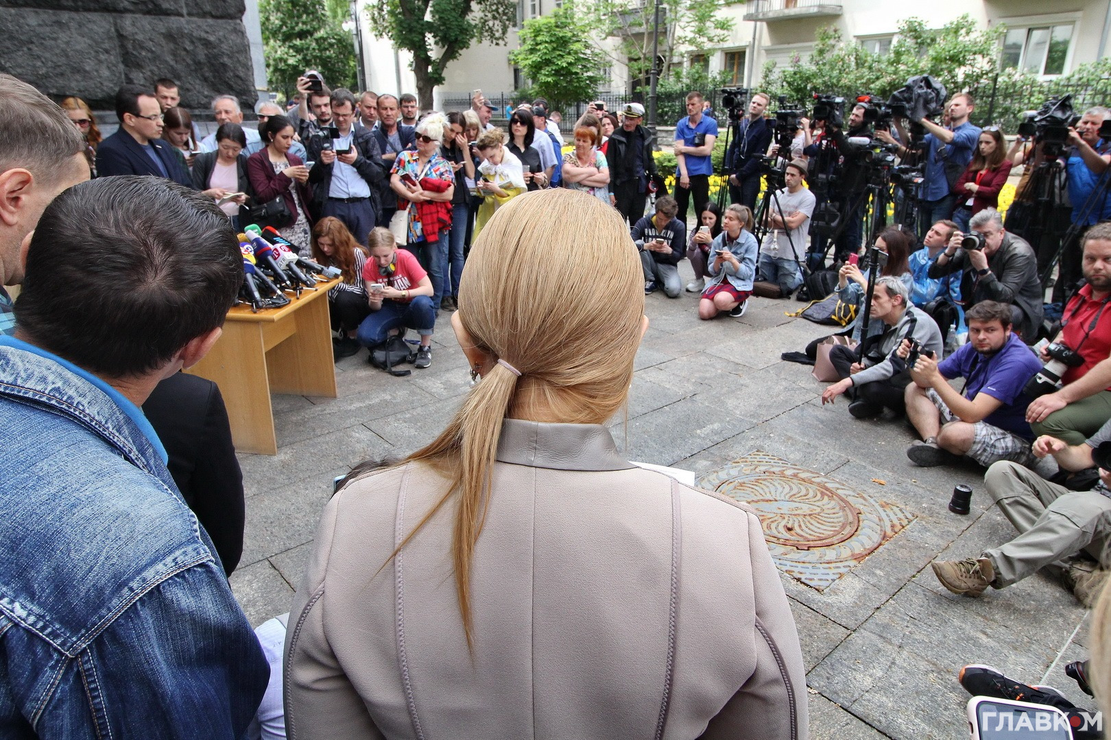 Тимошенко досить довго носила хвіст збоку з довгого білявого волосся (Фото: Станіслав Груздєв, Главком)