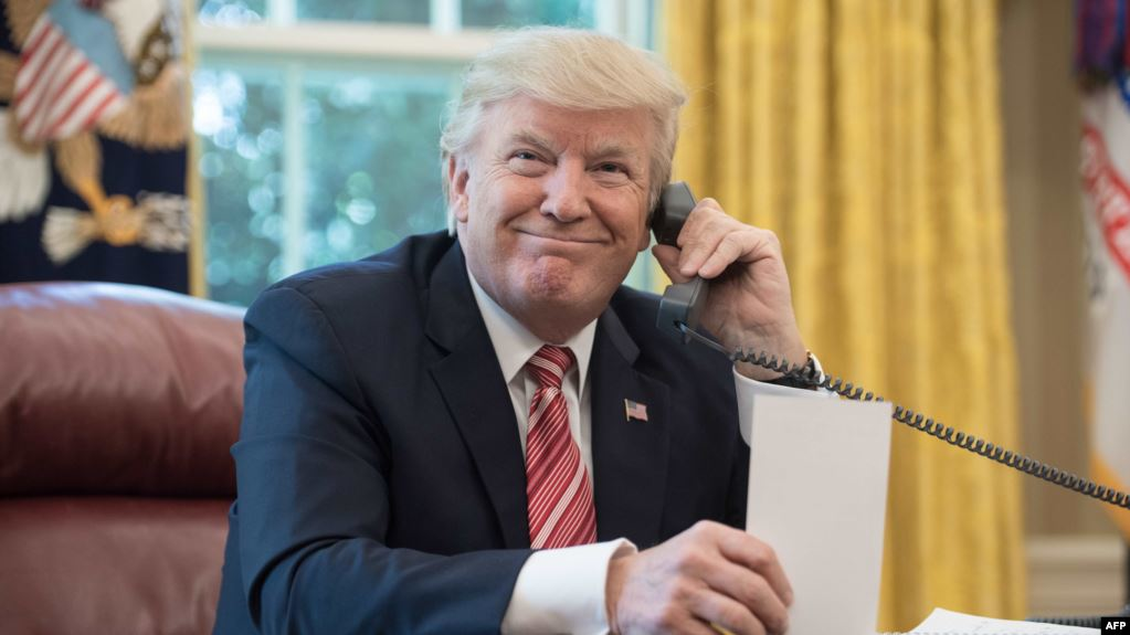 Телефонний дзвінок, яким президент США Дональда Трампа намагався створити неприємності своєму політичному супернику, колишньому віцепрезиденту Джо Байдену, обернувся серйозними проблемами для самого Трампа