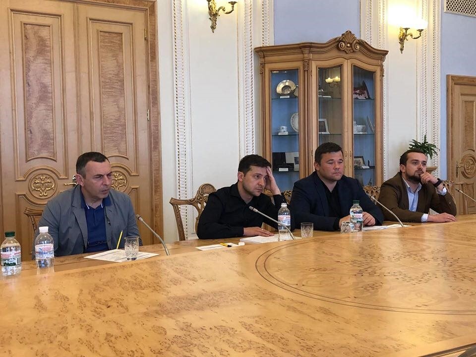 Команда Зеленського на ознайомчій зустрічі з керівництвом парламенту (Богдан – другий справа)