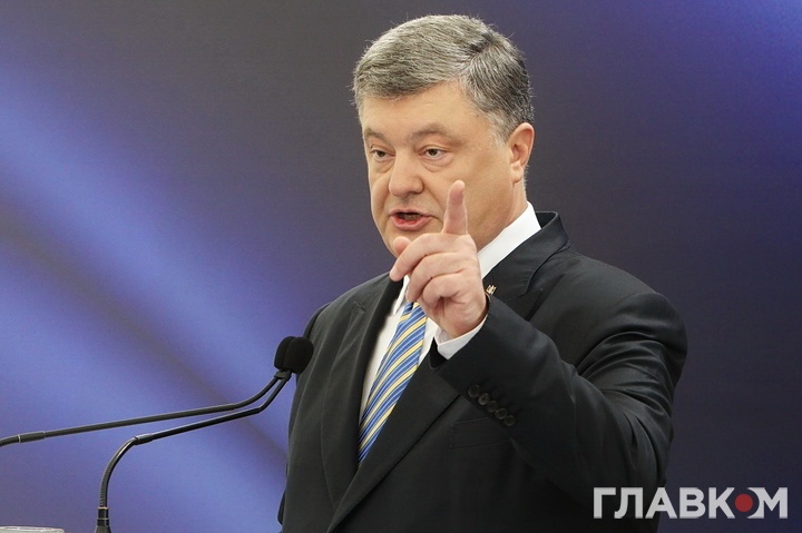 президент Петро Порошенко повинен офіційно призначити єдину особу, яка б відповідала за усі питання, пов'язані зі звільненням заручників