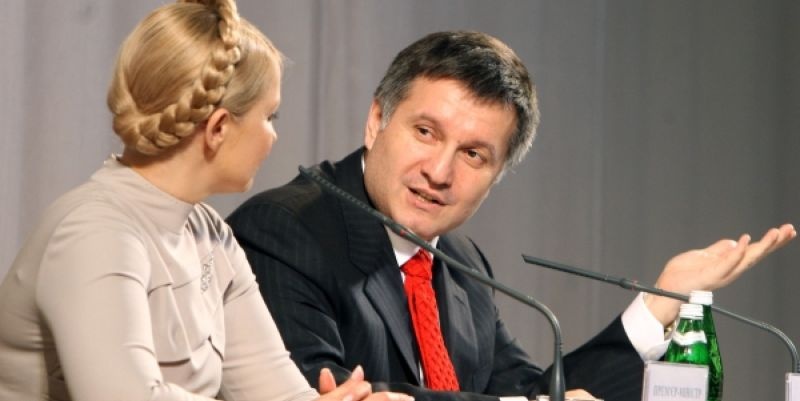 У Порошенка впевнені, що Аваков на цих виборах зробив відверту ставку на свою давню знайому Юлію Тимошенко