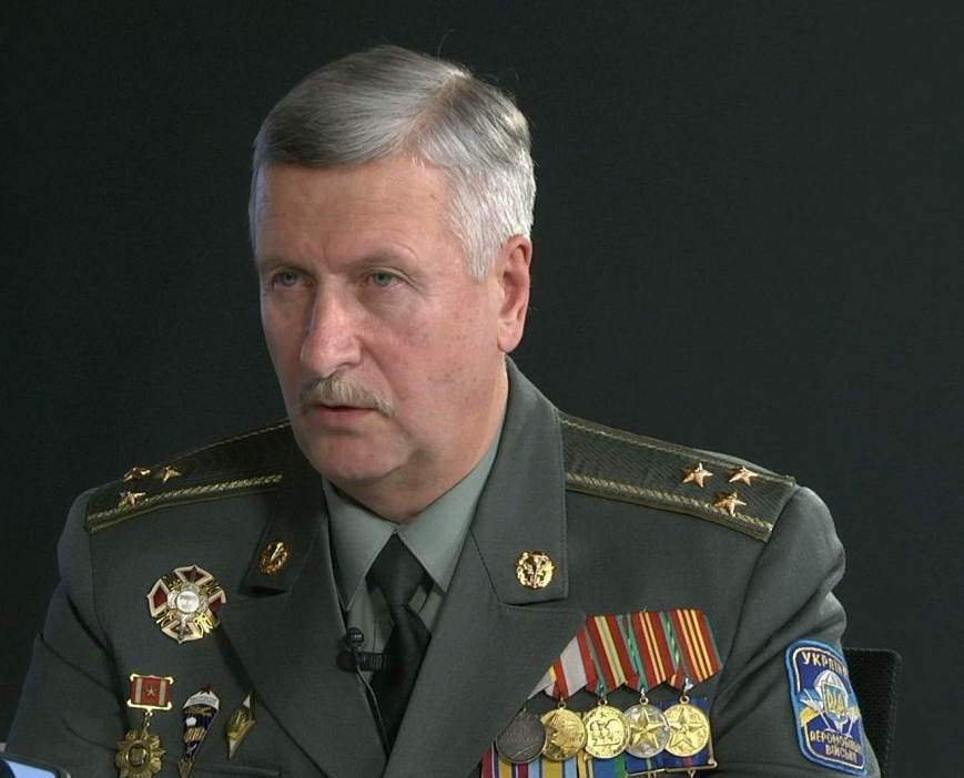 Начальник аеромобільних військ України (1998–2005 рр.) Іван Якубець 