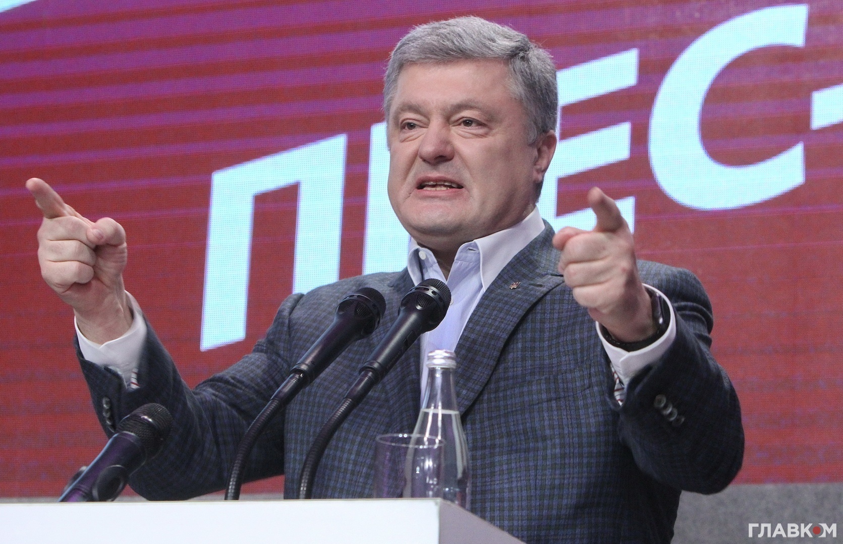 Ще в день виборів Порошенка в своїй промові оголосив тотальну мобілізацію усіх українських патріотів