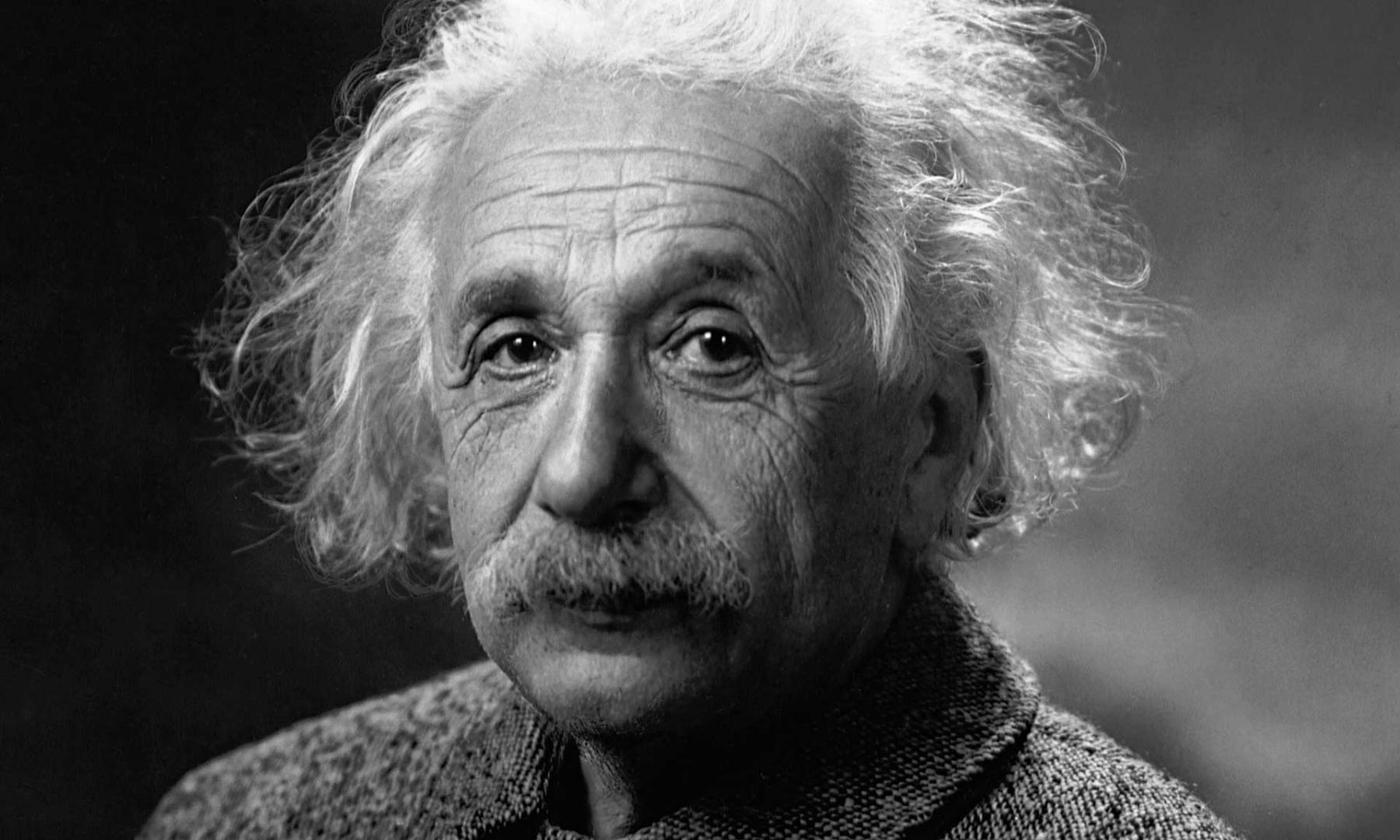 Найзнаменитішим ученим, володарем кудлатого, скуйовдженого волосся був Альберт Ейнштейн