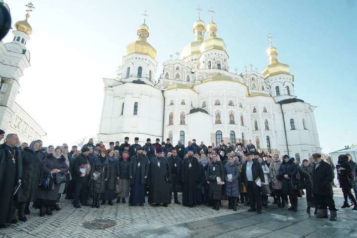 Наприкінці лютого на території Києво-Печерської Лаври відбувся «з’їзд ображених» представників РПЦ в Україні