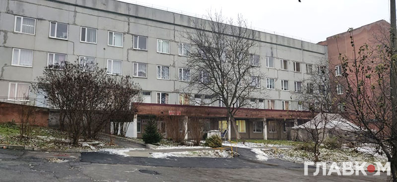 Інфекційна лікарня у Хмельницькому може розмістити до 180 хворих на коронавірус. Заклад має 13 реанімаційних боксів